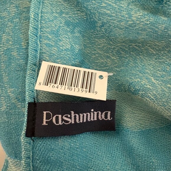 Pashmina Turquoise Scarf Fringed Wrap Lightweight Elegant Soft 27in x 65in NEW - Picture 4 of 8